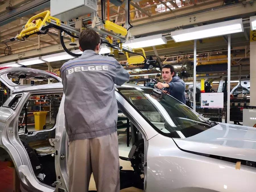 东风万里绘宏图——以习*平近**同志为核心的*党**中央推动共建“一带一路”纪实