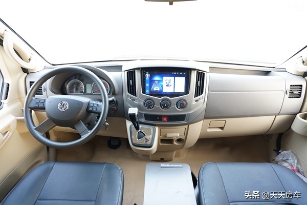 北京二手东风御风短轴中顶房车,2023款东风御风短轴房车