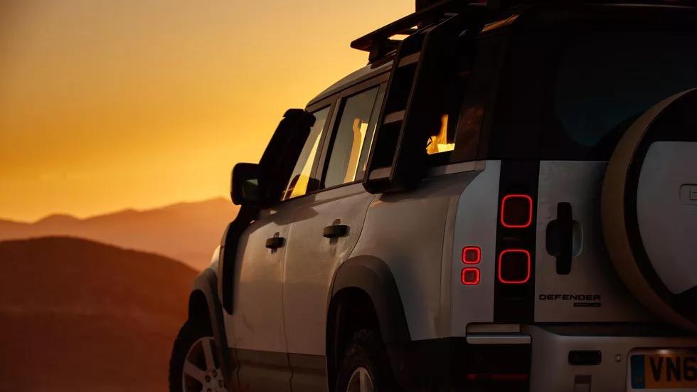 2023款路虎卫士110p400x驾驶感受,2024款路虎卫士110版测评