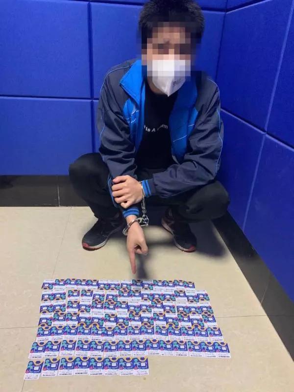 银行卡获利上百万,银行卡卖了构成什么罪怎么判