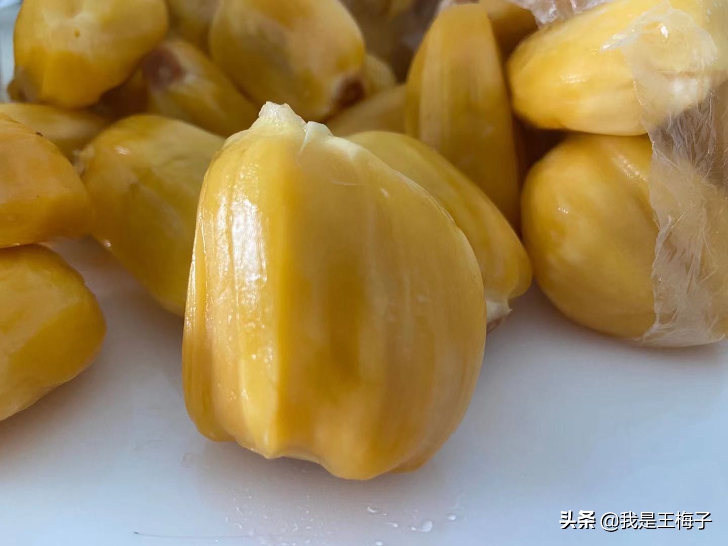 北方人为啥喜欢吃菠萝蜜,北方人没见过海南菠萝蜜