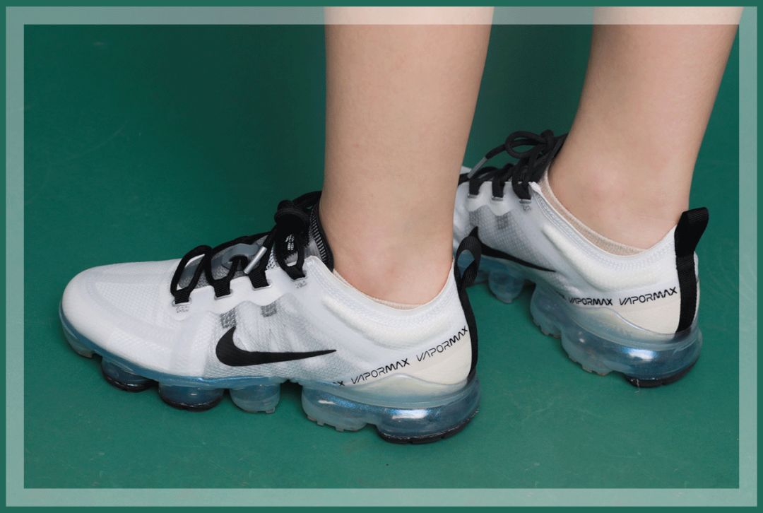 我花2000块抢到3双限量球鞋,还送了一个包...