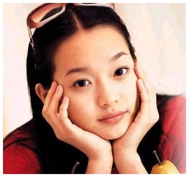 不愧是韩剧一姐,申敏儿《海岸村》爱马仕包、卡地亚、RV轮着晒