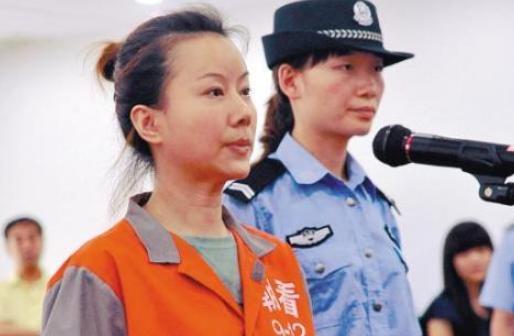 成名后抛弃两任妻子,成名后抛弃妻子迎娶白富美