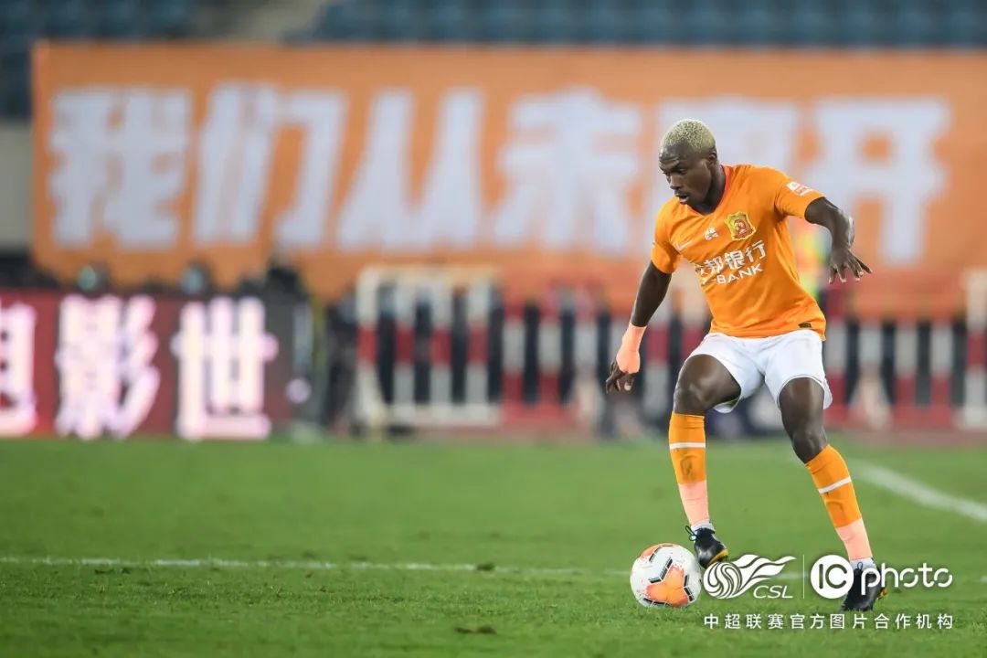 前线丨埃弗拉梅开二度完成绝杀，附加赛继续一起并肩前行