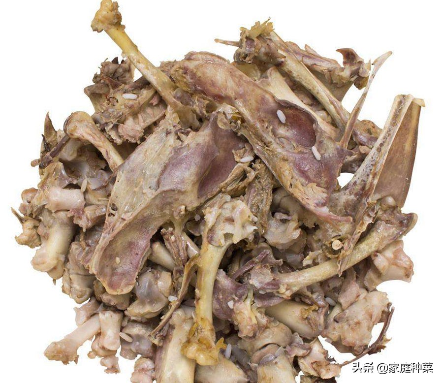 堆肥发霉怎么办,堆肥发臭很湿怎么补救