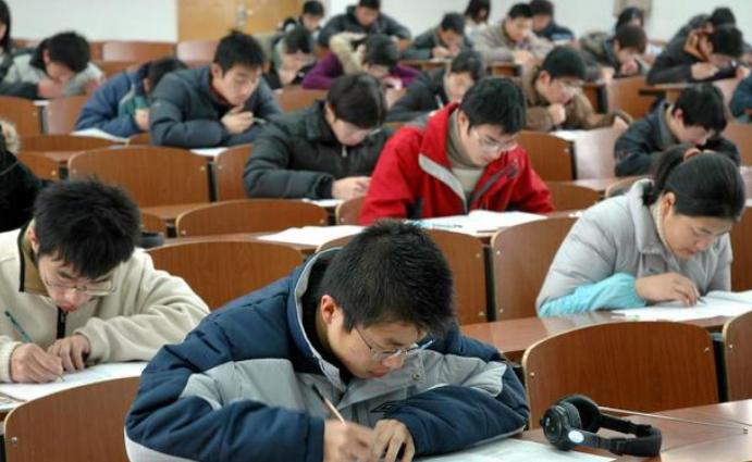 中央办公厅公务员录用公示2013,中央公务员遴选上岸