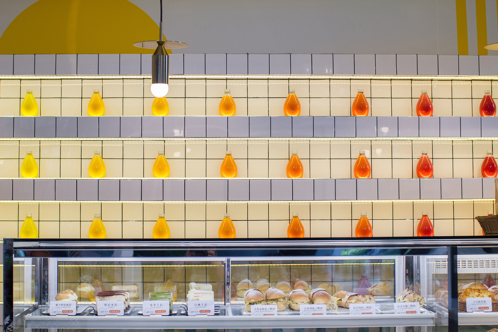 我们的办公大楼像园林一样美,我们在办公楼里建造了什么