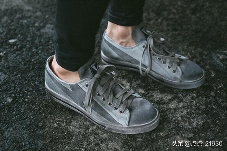 最近最受争议的国潮球鞋,天生复古感十足的球鞋
