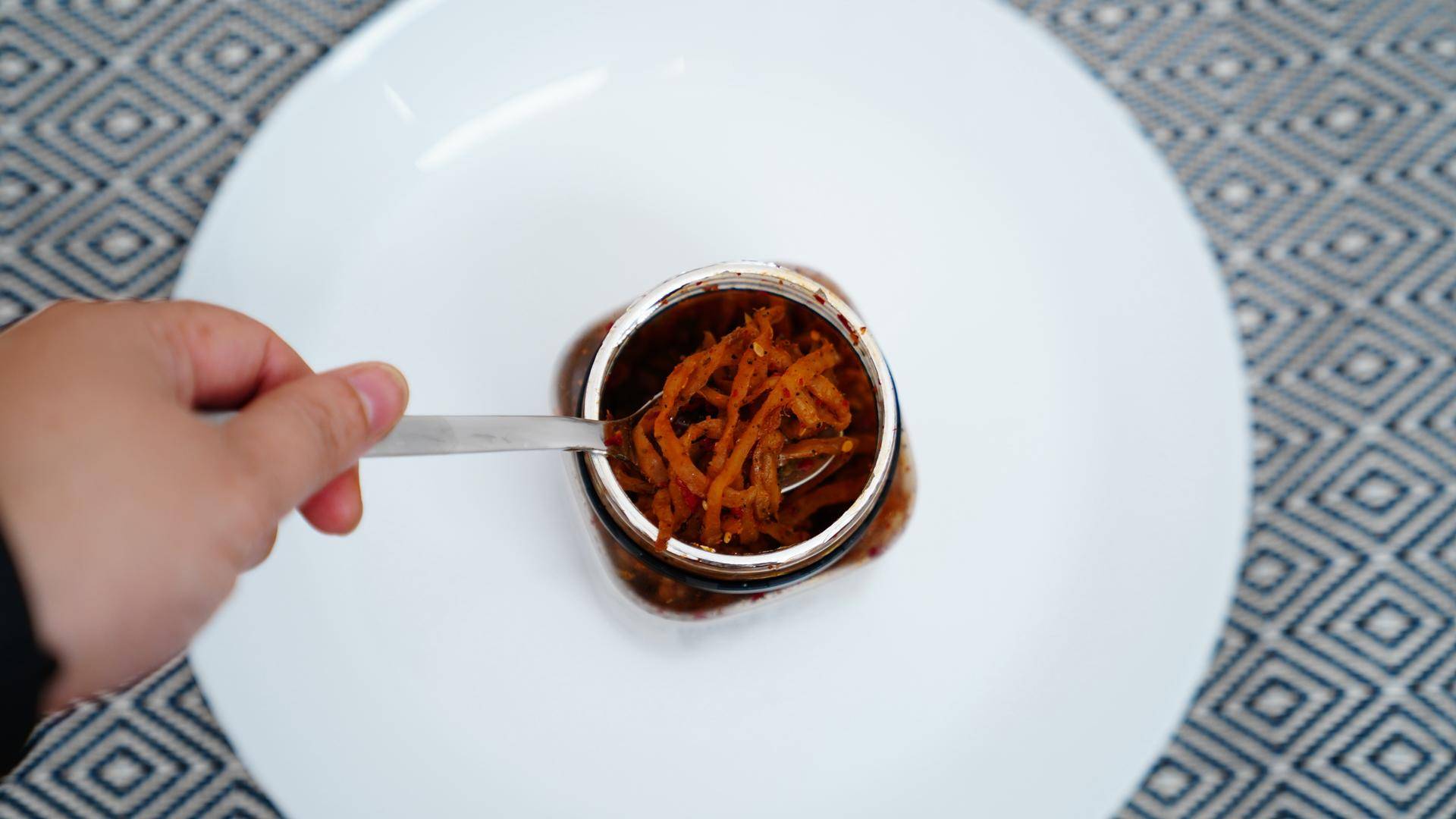 如何用老干妈调制万能秘制酱料,除了老干妈还有这16种酱料值得吃