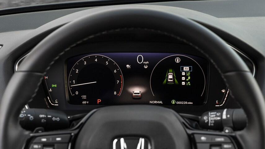 思域对比雅阁哪个更值得买,新款思域对比雅阁