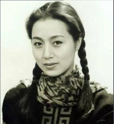 余秋雨学术水平,易中天跟余秋雨谁比较厉害