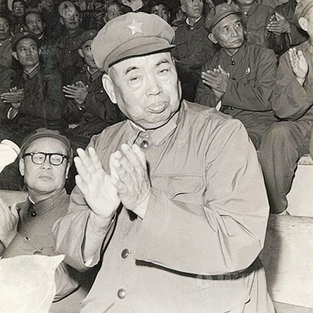 李连杰首次评价李小龙,李小龙成龙李连杰哪个厉害