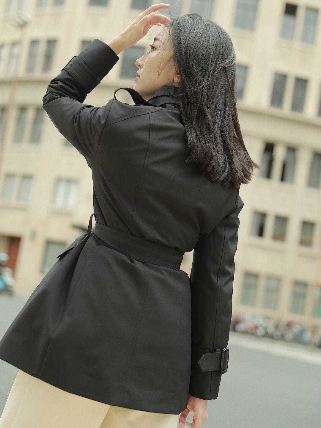 大衣穿不出来,短款收腰大衣好搭