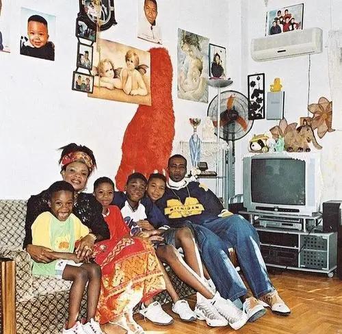 字母哥从草根逆袭王者之路,字母哥人生经历