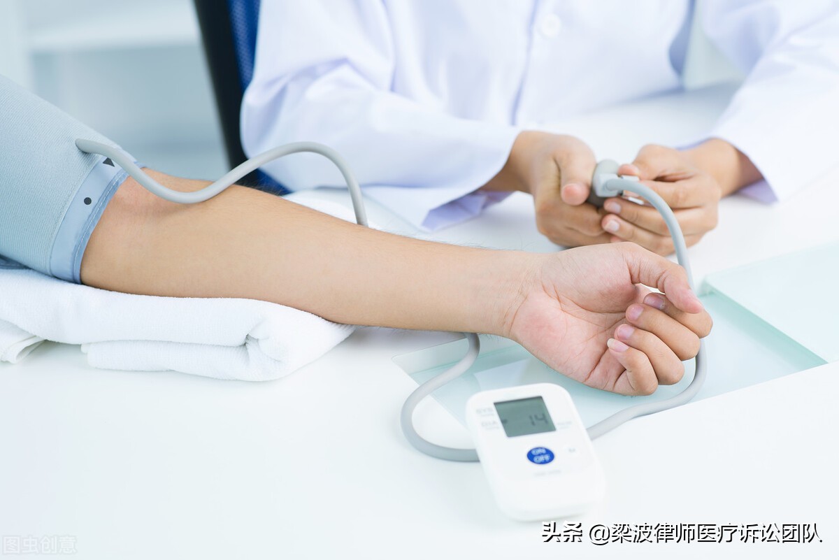 新生儿医疗死亡纠纷赔偿案例,医疗纠纷未报销的医疗费谁承担