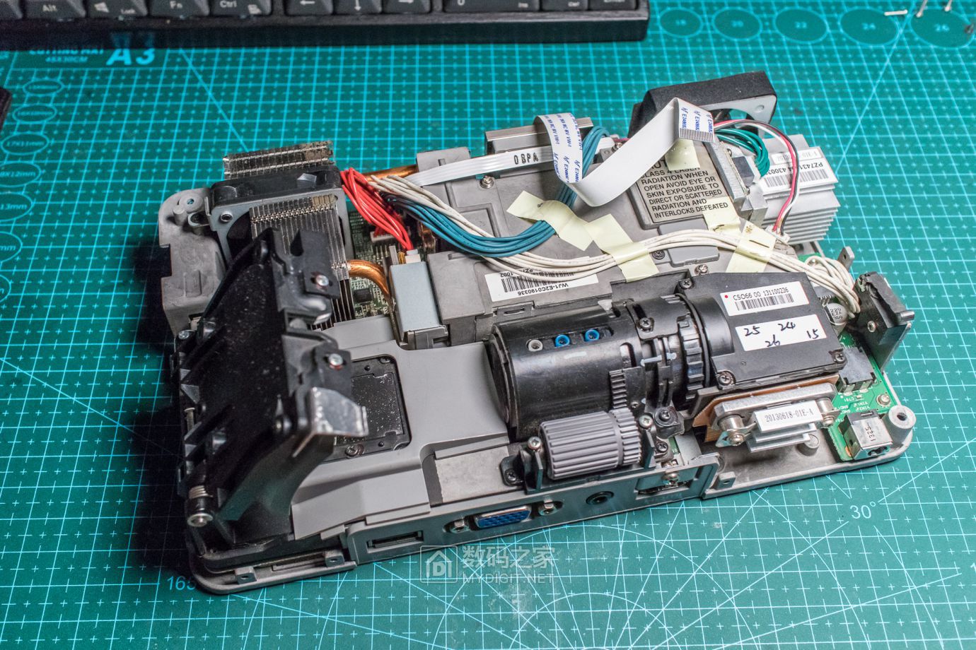 卡西欧CASIO激光+LED短焦投影仪UP50WN拆解+维修偏色纪实