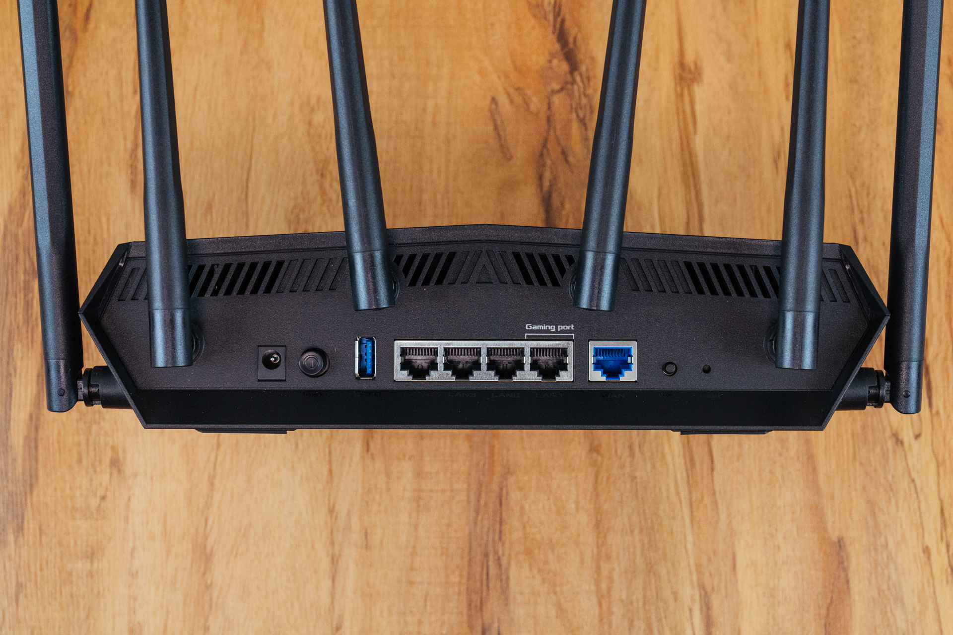 华硕tufax5400路由器评测,华硕tufgamingax5400路由器评测