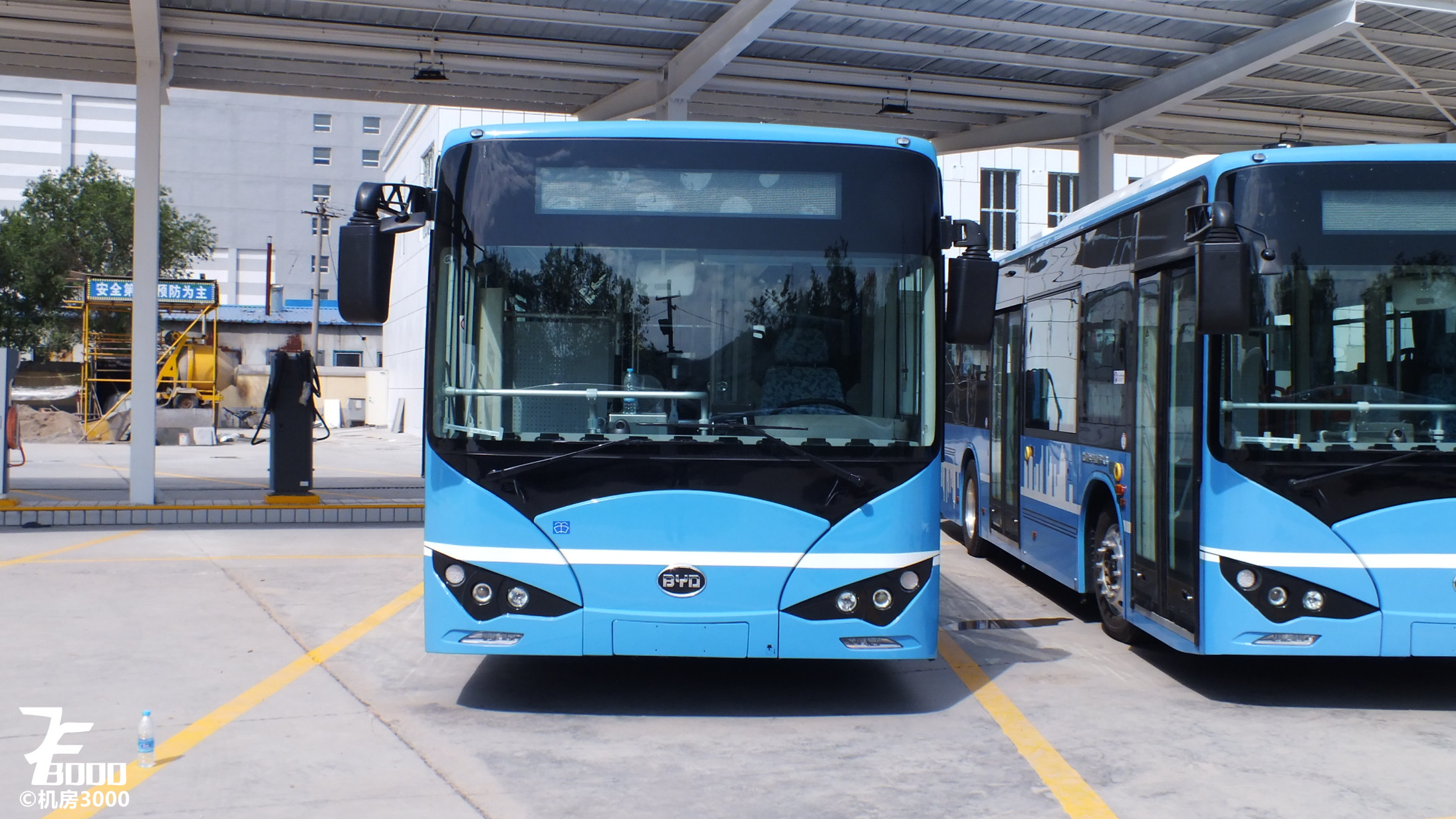 机房的渣评0西宁公交比亚迪BYD6100LEGV3