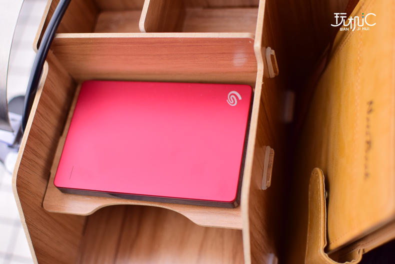 希捷颜系列固态移动硬盘评测,希捷单盘2t机械移动硬盘测评