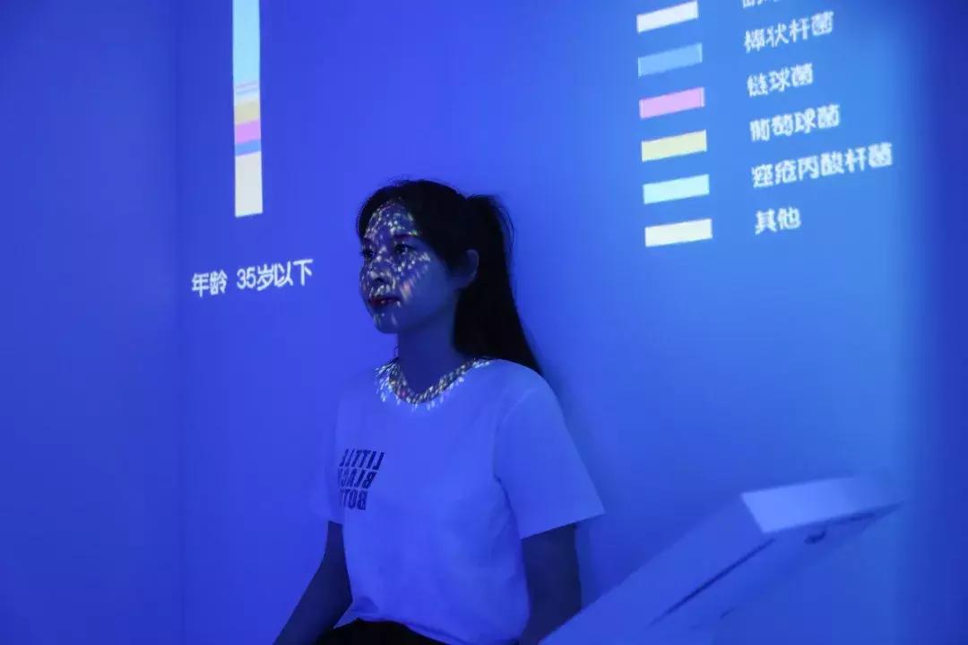 兰蔻第二代小黑瓶质感,兰蔻新款第二代小黑瓶