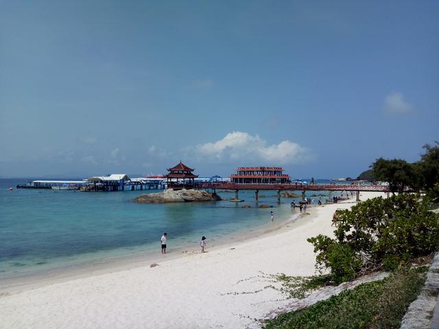 蜈支洲岛到天涯海角有多远,蜈支洲岛和天涯海角哪个好