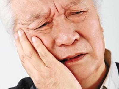 种牙怎么选专业医生,老牌种牙