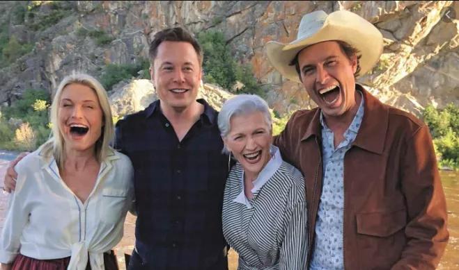 养大3个亿万富豪、67岁全裸上杂志：她的人生太硬核