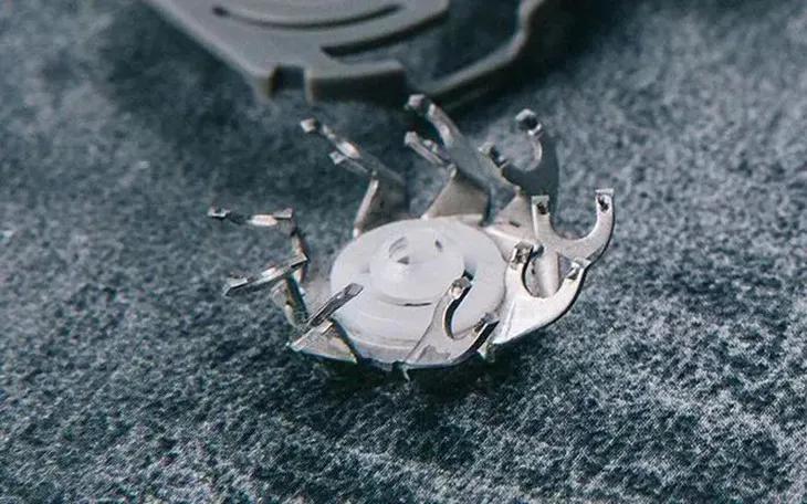 红点奖剃须刀视频 (德国if设计金奖剃须刀)