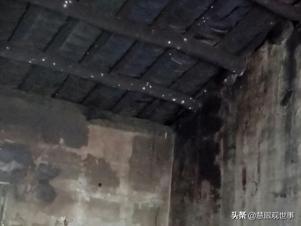 《侯海洋基层风云》中李酸酸和秋云的故事