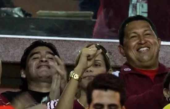 马拉多纳六十岁：一个超脱体育的左派政治领袖