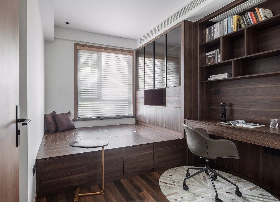 房间小柜子和书桌怎么设计,全屋定制小柜子和隐藏式书桌