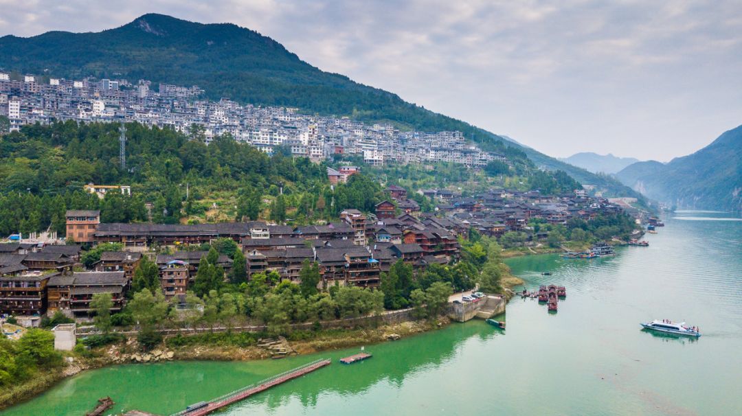 重庆酉阳土家族苗族自治县全貌,中国重庆市酉阳土家族苗族自治县