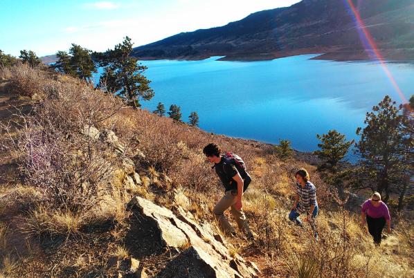 高烧10天反复不退怎么办,高烧不退身上起疙瘩像蚊子咬