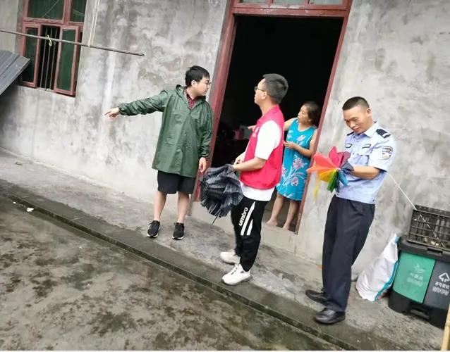 一封特殊的中秋家书,中秋家书三行诗