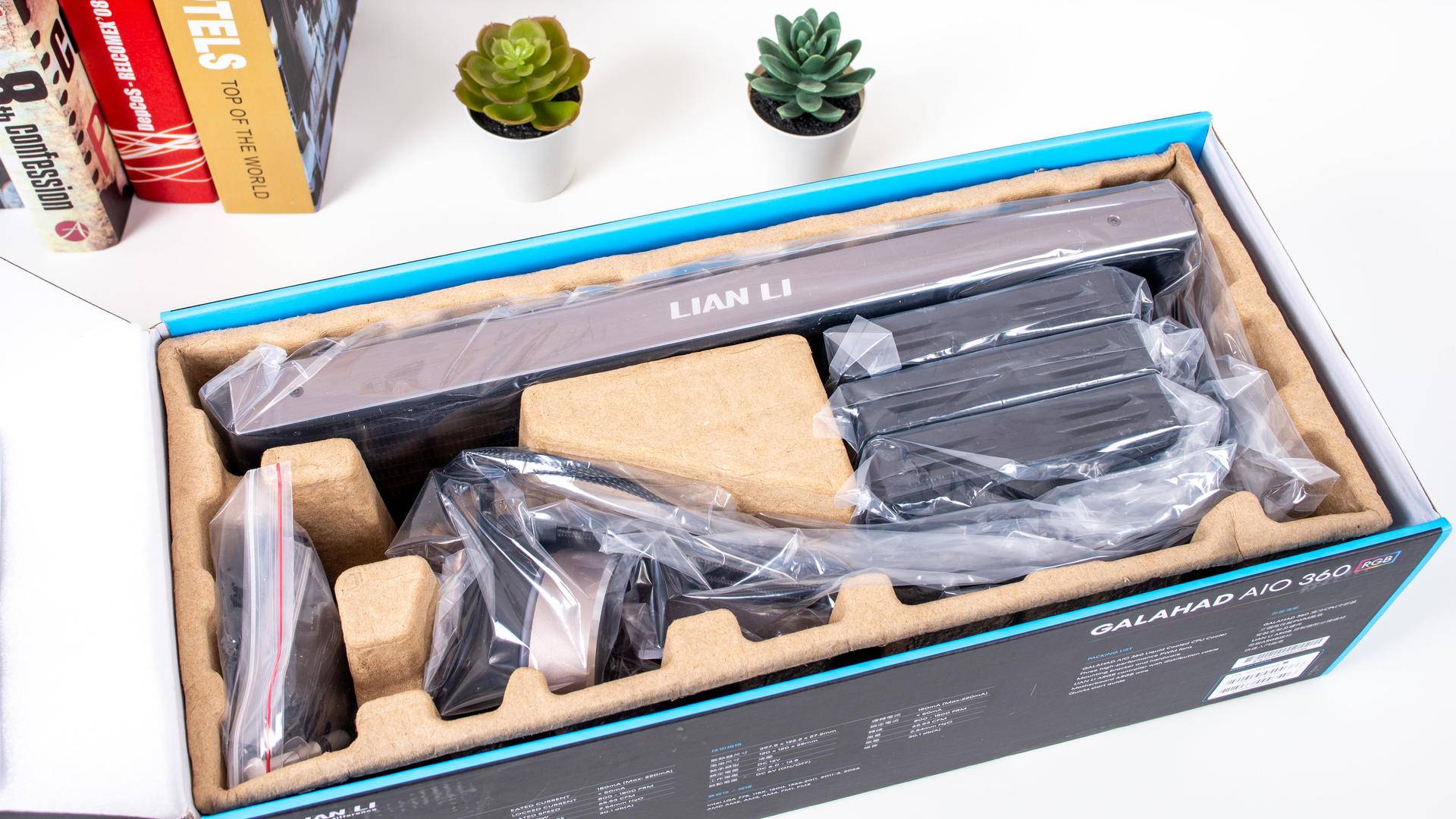 联力极圈二代lcd360水冷,联力极圈360水冷测评