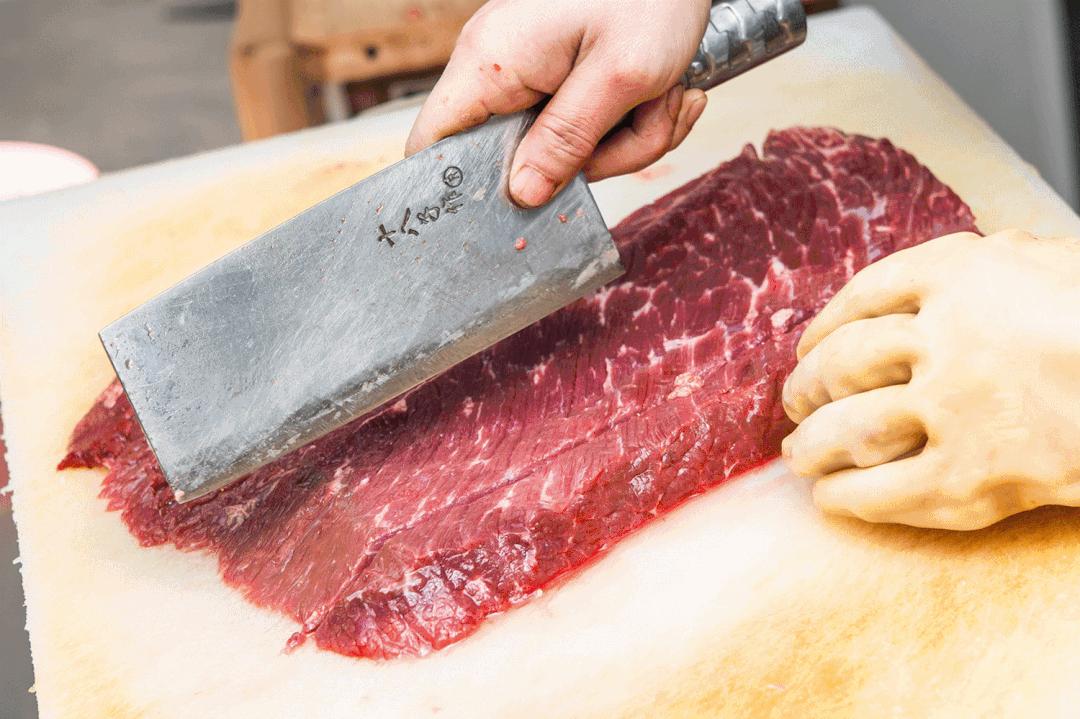 火烤牛肉干最近火的,鞍山西道美食牛肉干