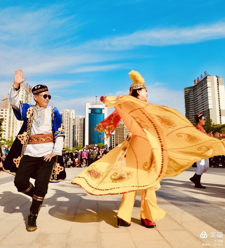 洛阳牡丹广场新疆舞视频,洛阳牡丹广场爵士舞