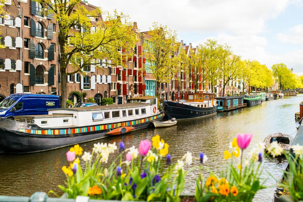 阿姆斯特丹到底有多繁华,阿姆斯特丹为什么叫自由之城