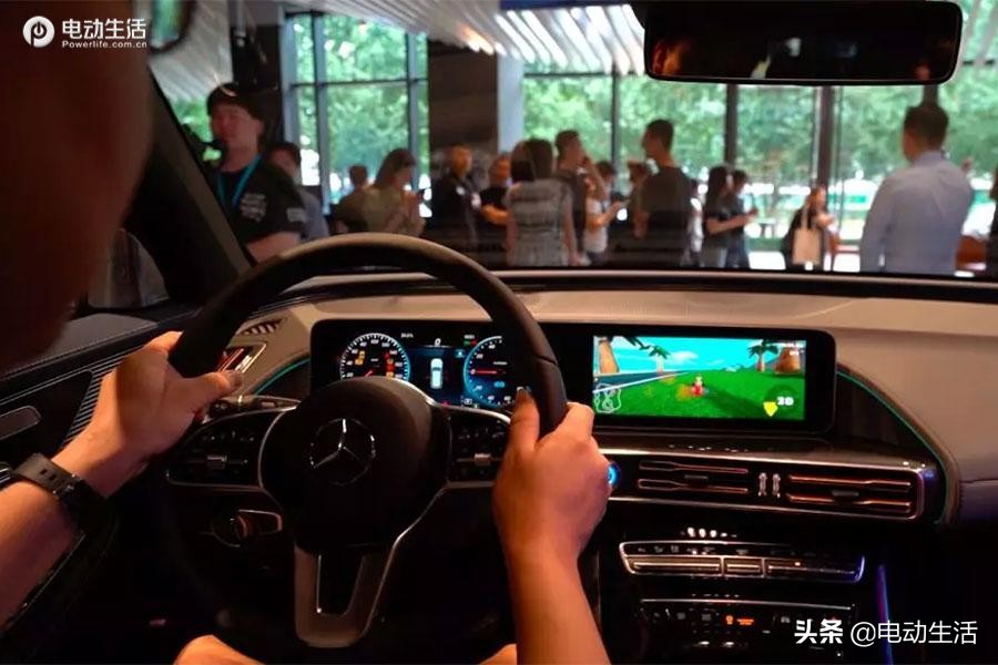 奔驰eqe科技,奔驰科技最新