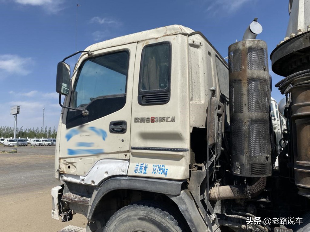 远看五十铃,近看是欧曼——欧曼9泵车