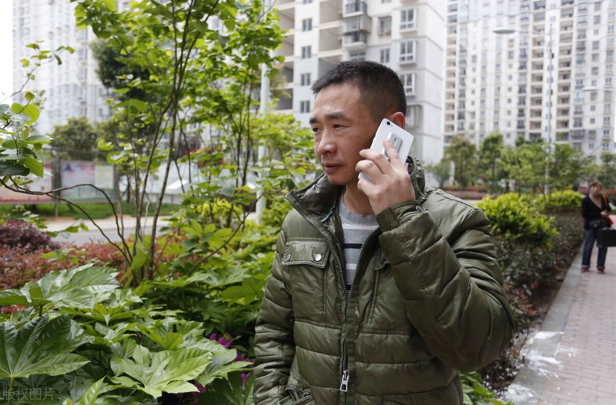 借款人失联如何定位住址,借款人失联是报警还是起诉