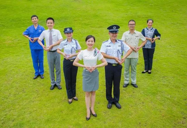 济南龙湖·春江郦城情系业主臻心服务