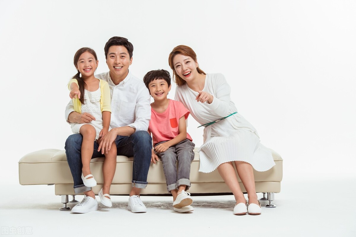 我翻了6千条评论，找了38个故事，为你呈现真实的中国姐弟关系