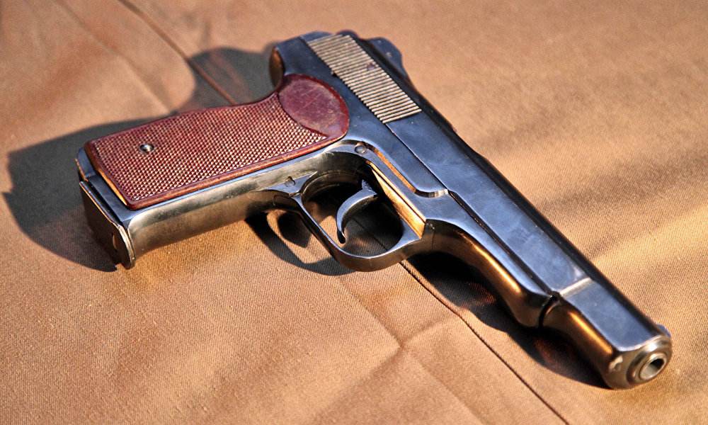 各国飞行员武器装备,飞行员保命枪