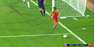 中国足球爆笑动态图,中国足球动画爆笑名场面