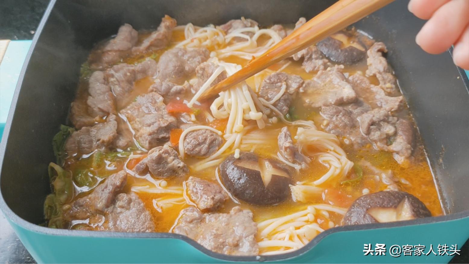 牛肉可以和西红柿金针菇一起吃吗,牛肉金针菇家常做法简单又好吃