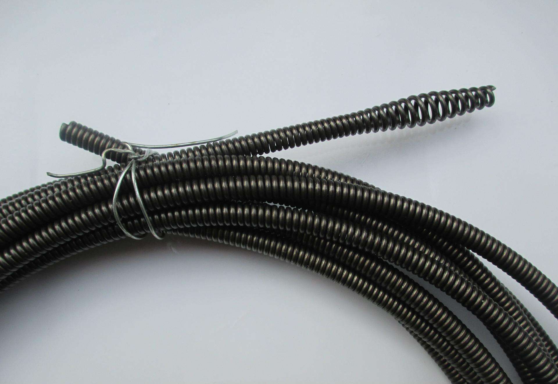 马桶吸力小需要一直按住才冲干净,马桶用久了无吸力最简单解决方法