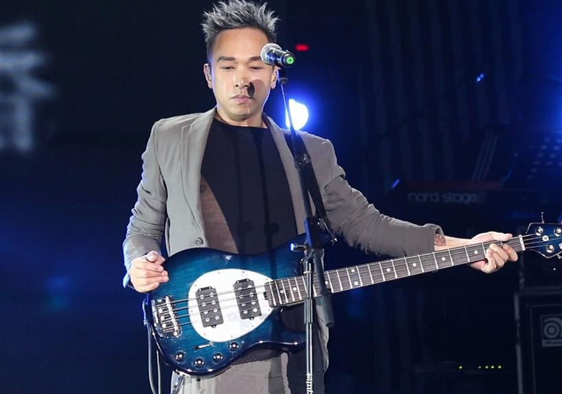 黄家驹去世后三个人对他的看法,黄家驹去世后队员是什么反应