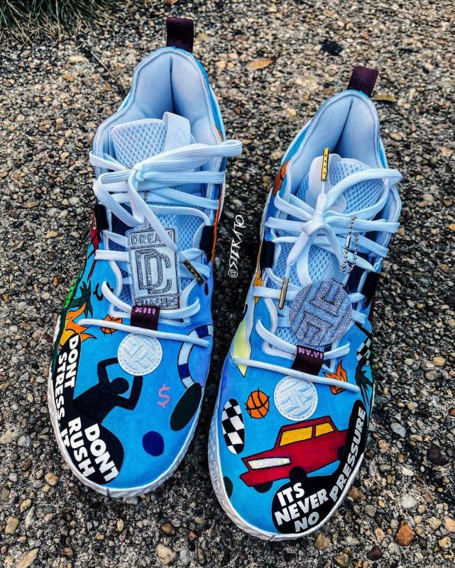 一周打三次球外场篮球鞋耐克,阿迪达斯一周鞋